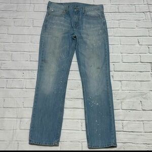 Men’s Levi’s distressed paint splatter 511 slim fit jeans. Size 32 x 30. GUC.